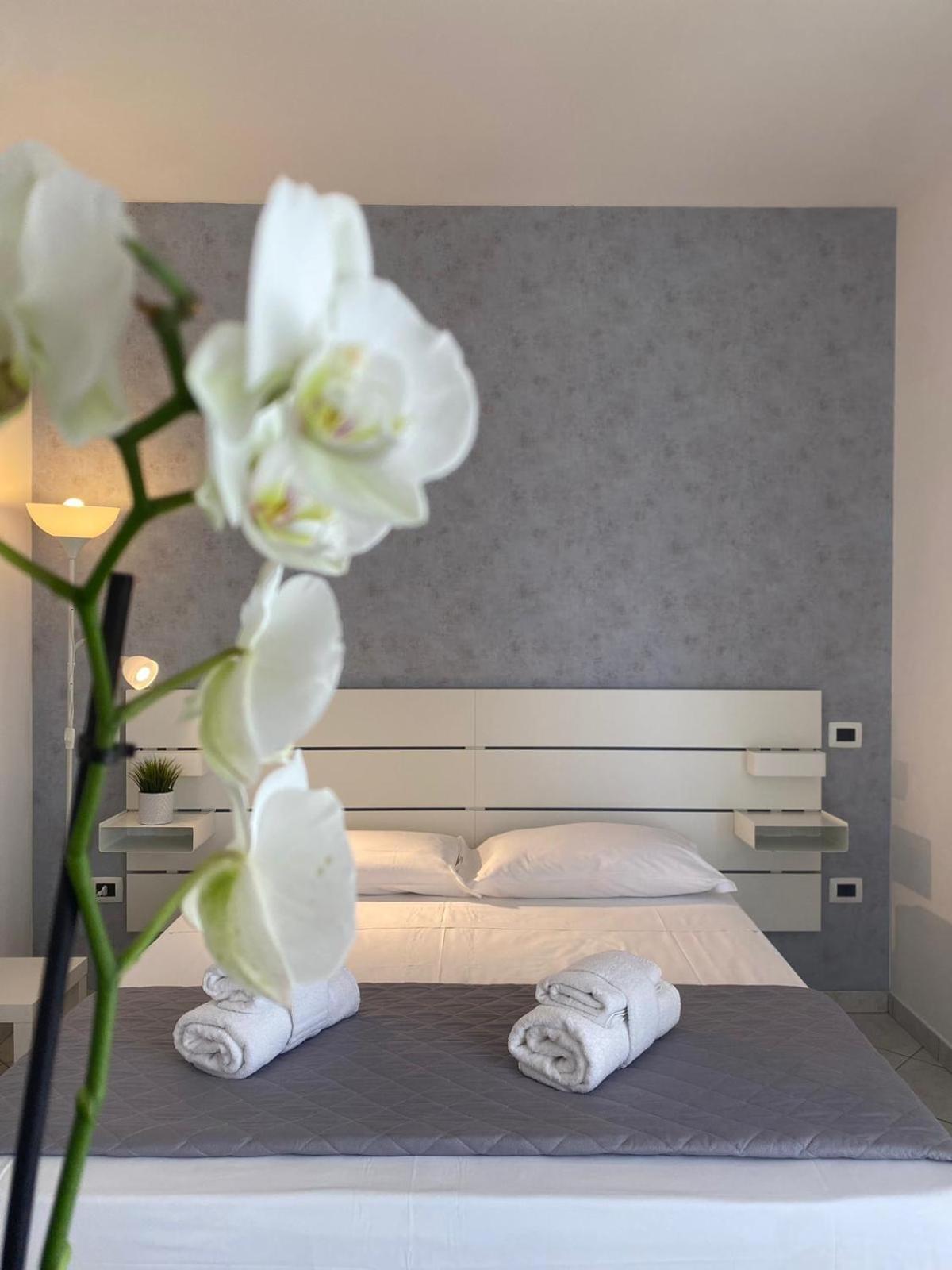 Bay Suites&residence Appart hôtel